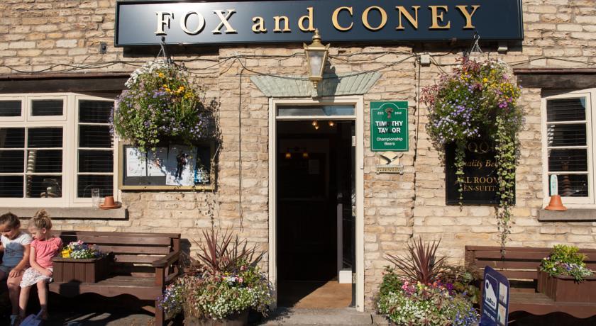 The Fox And Coney Inn Саут-Кейв Номер фото